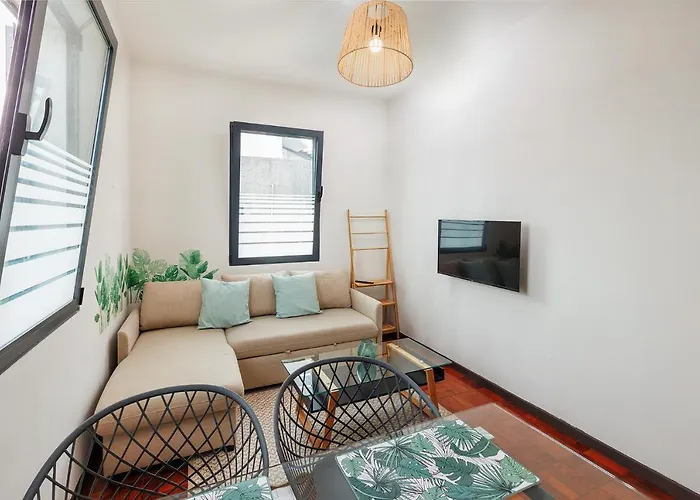 Quintinha Tropical - Panoramic Gateway To Madeira ゲストハウス フンシャル